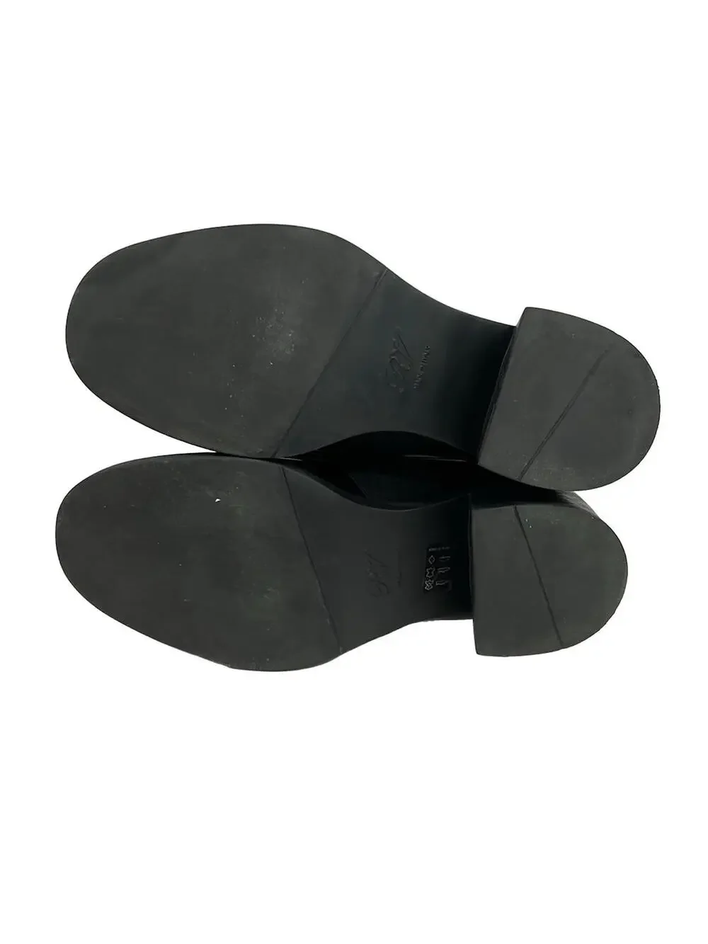 Roger Vivier Black Patent Leather #289491R56B